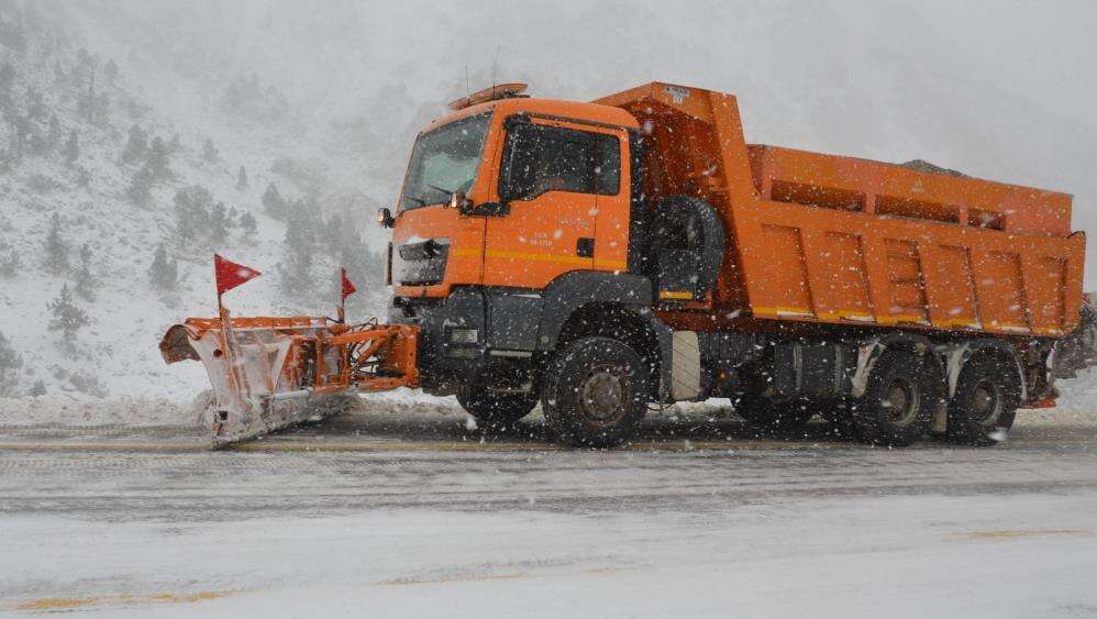 Konya’ya açılan Alacabel geçidi beyaza büründü! 25 santim kar var 8